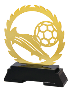 Złote trofeum piłkarskie o wysokości 185 mm, symbol zwycięstwa i prestiżu